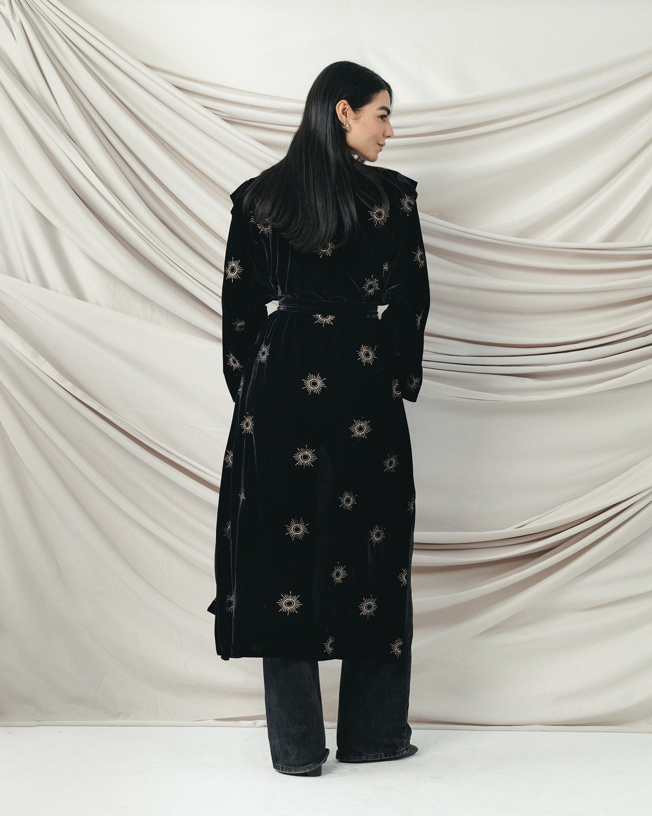 Velvet Royal Aton in Black