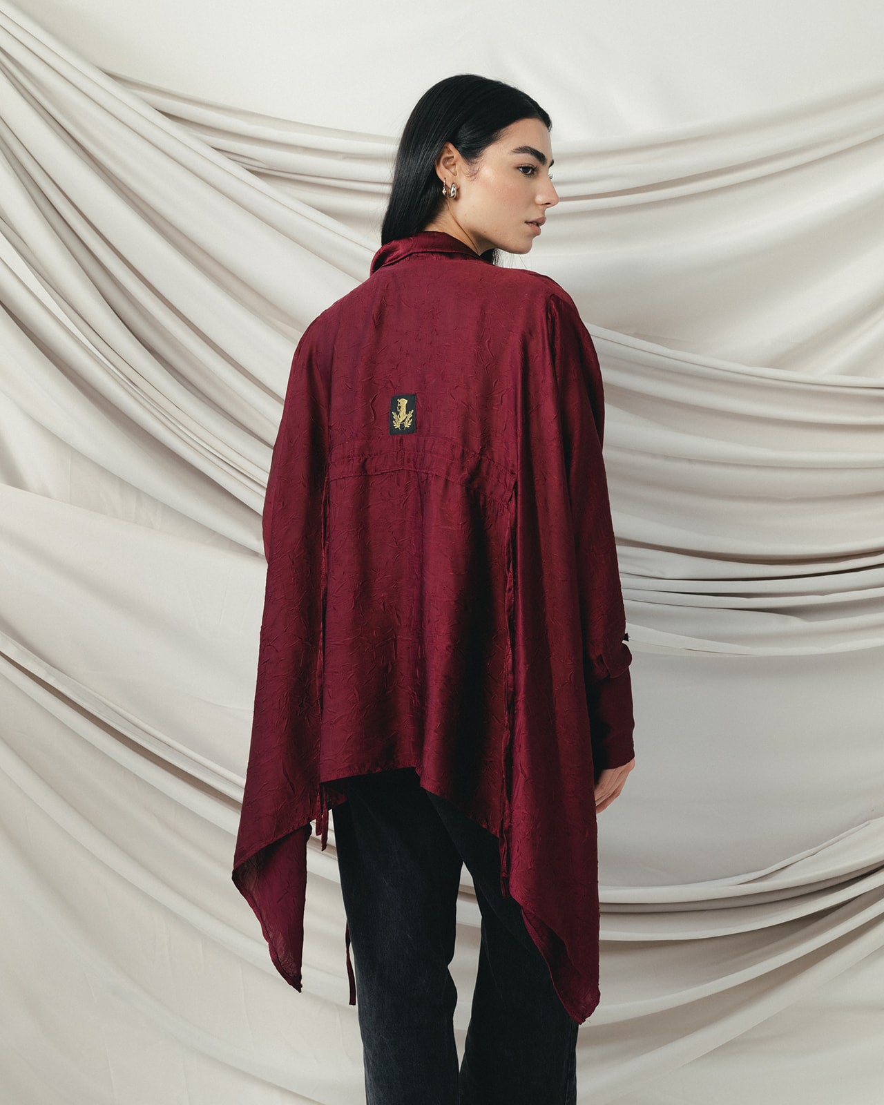 Crinkle Light Satin Cardigan in Burgundy