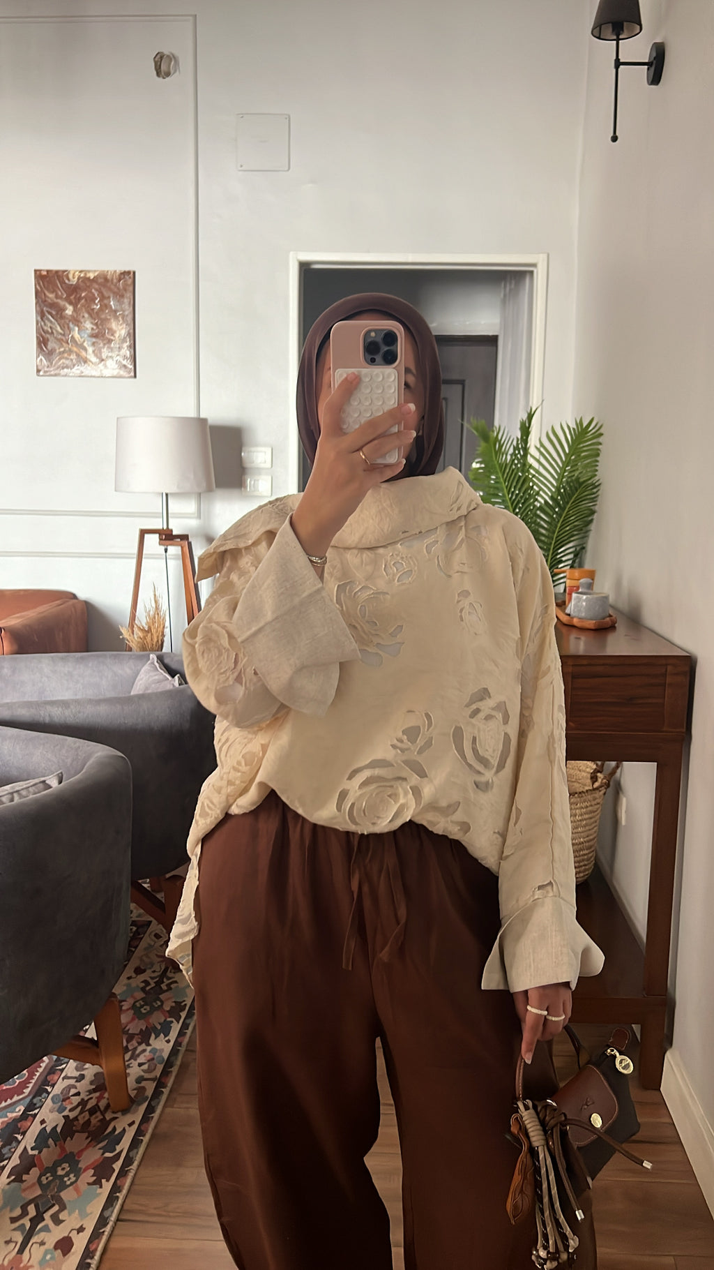 Fossil Blooms in Cream