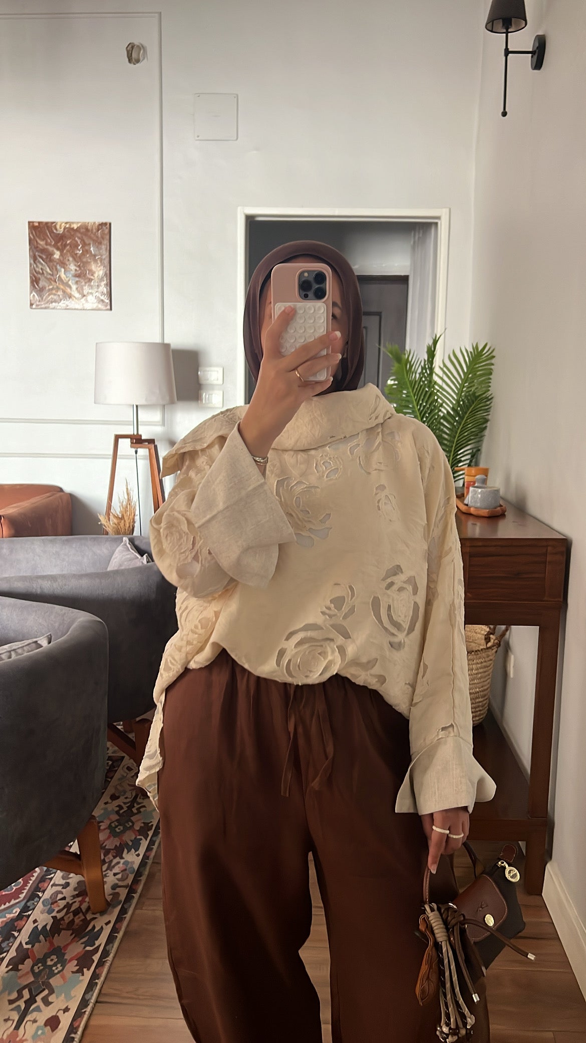 Fossil Blooms in Cream
