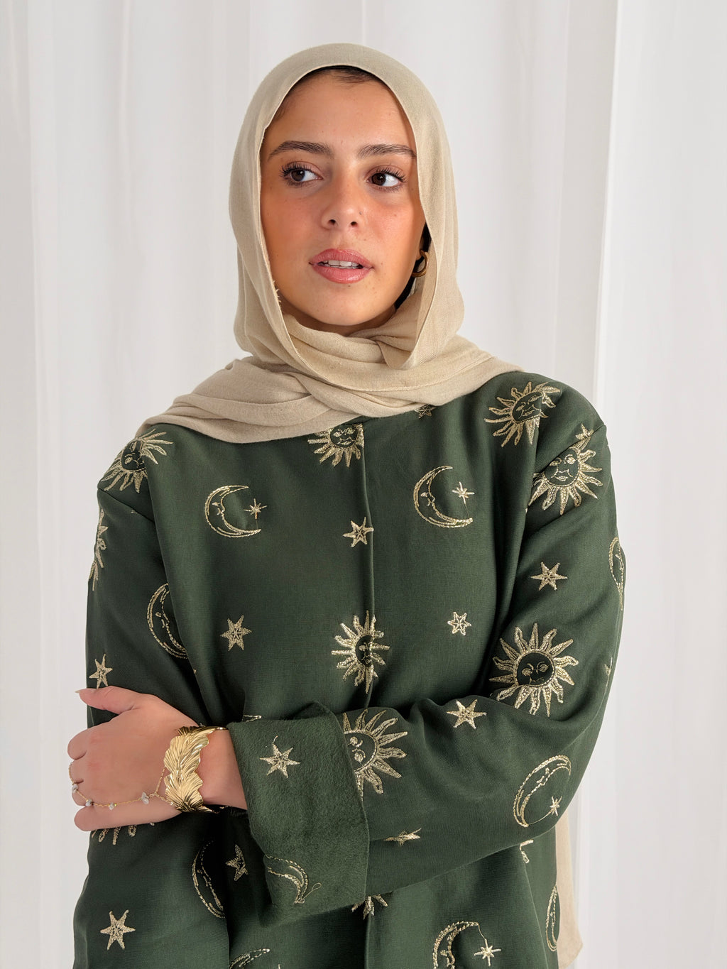 Athena Embroidered Sweater - Olive
