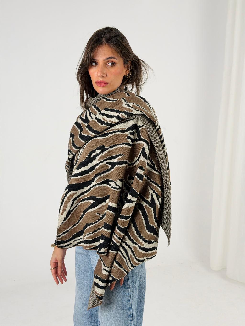 Golden zebra   Knit Scarf -  Beige
