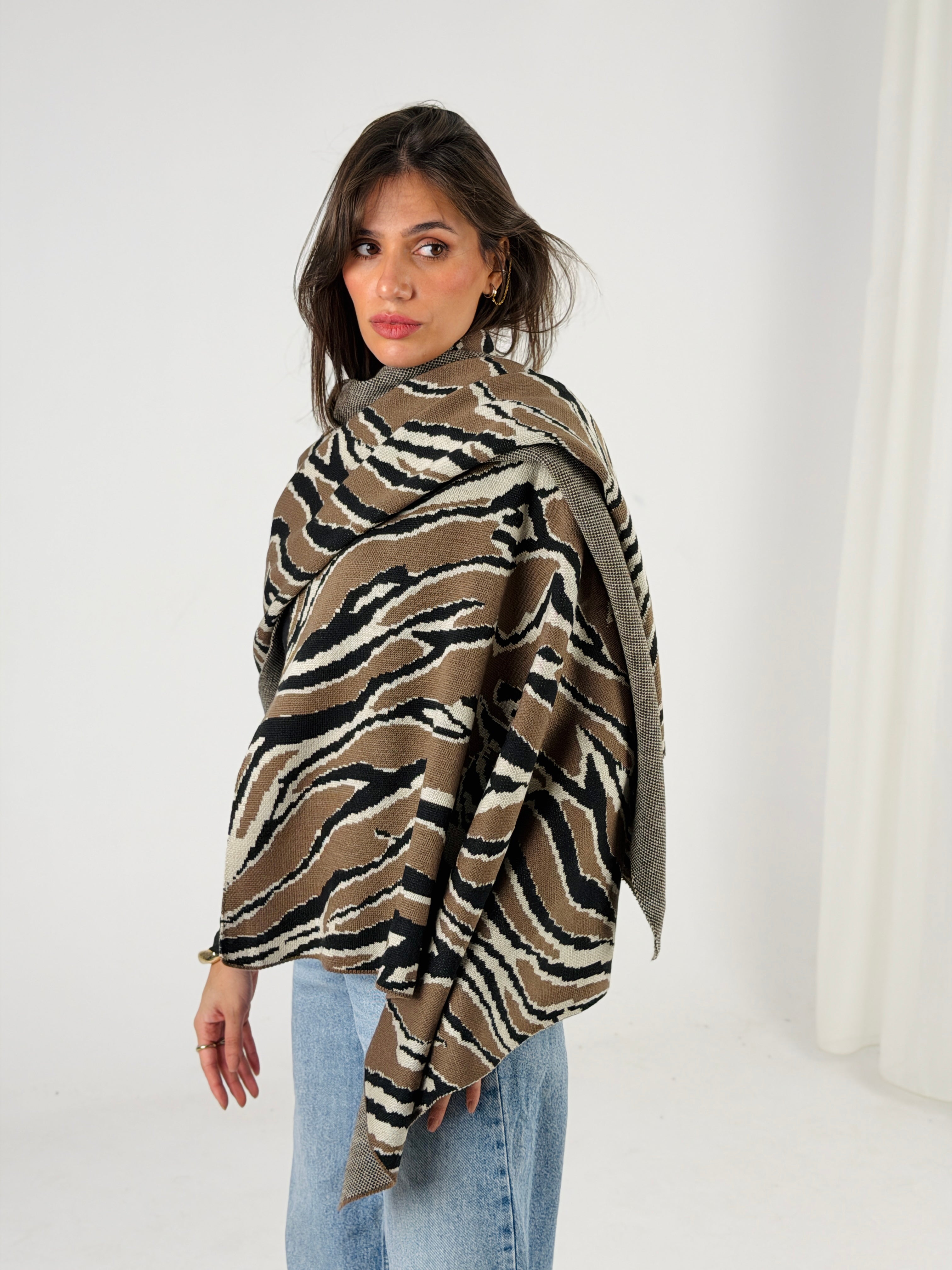 Golden zebra   Knit Scarf -  Beige