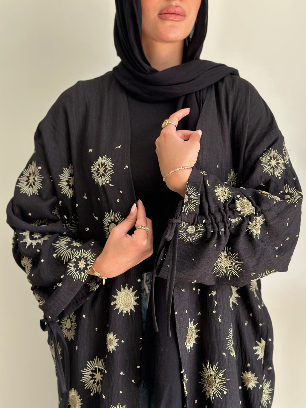 Golden Embroidered Kaftan In Black( item can’t be open , Refund or Exchange)