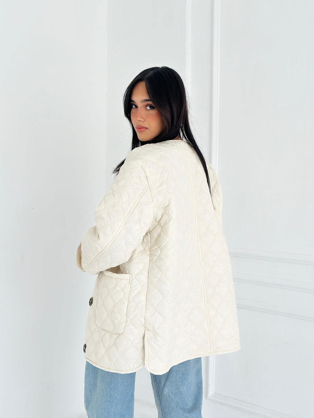 Kingdom Waterproof Jacket - Off White ( items on sale can’t be opened or Refund or Exchange)