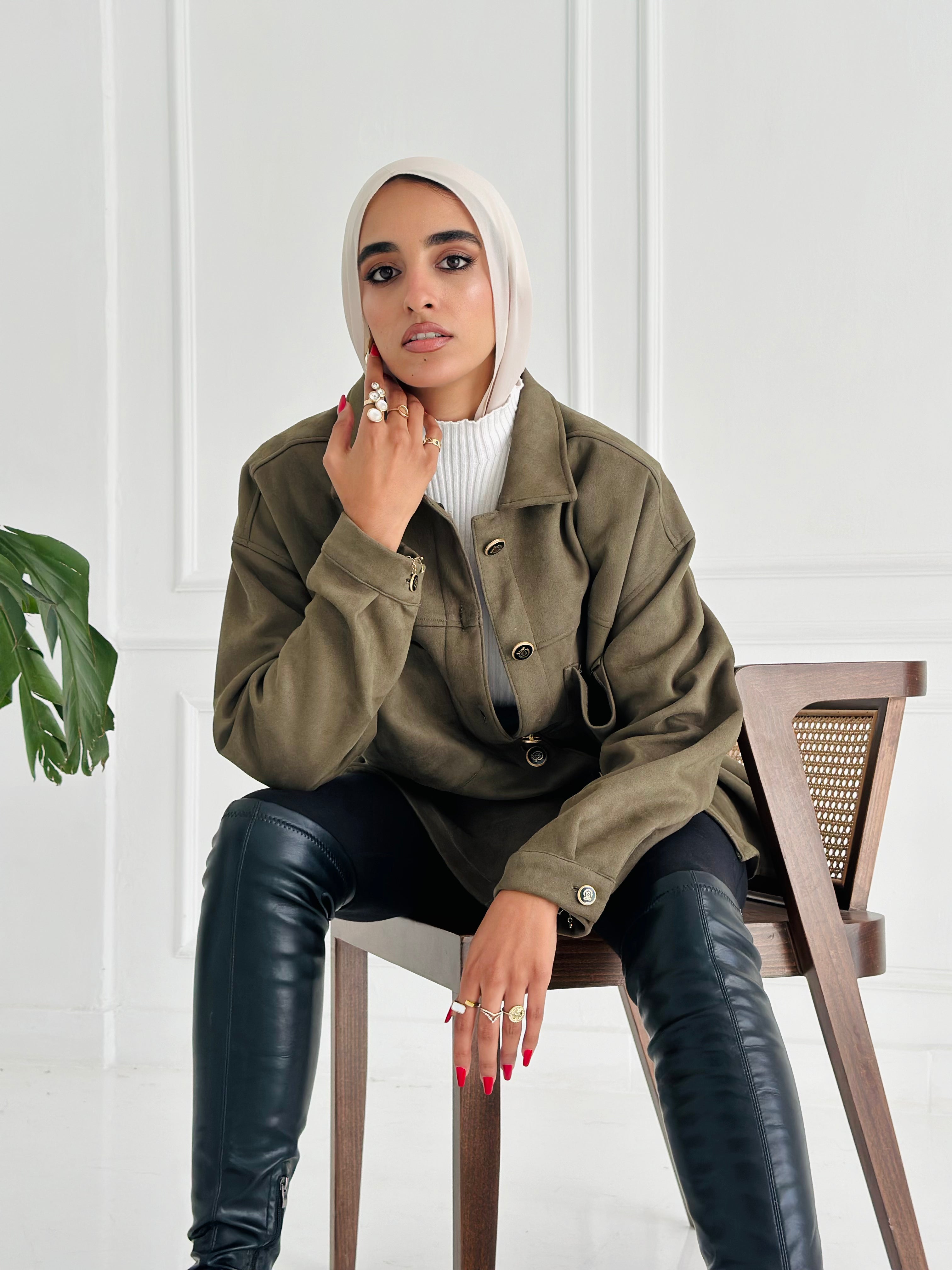 Suede jacket - Olive Green ( items on sale cancan’t be open , Refund or Exchange)