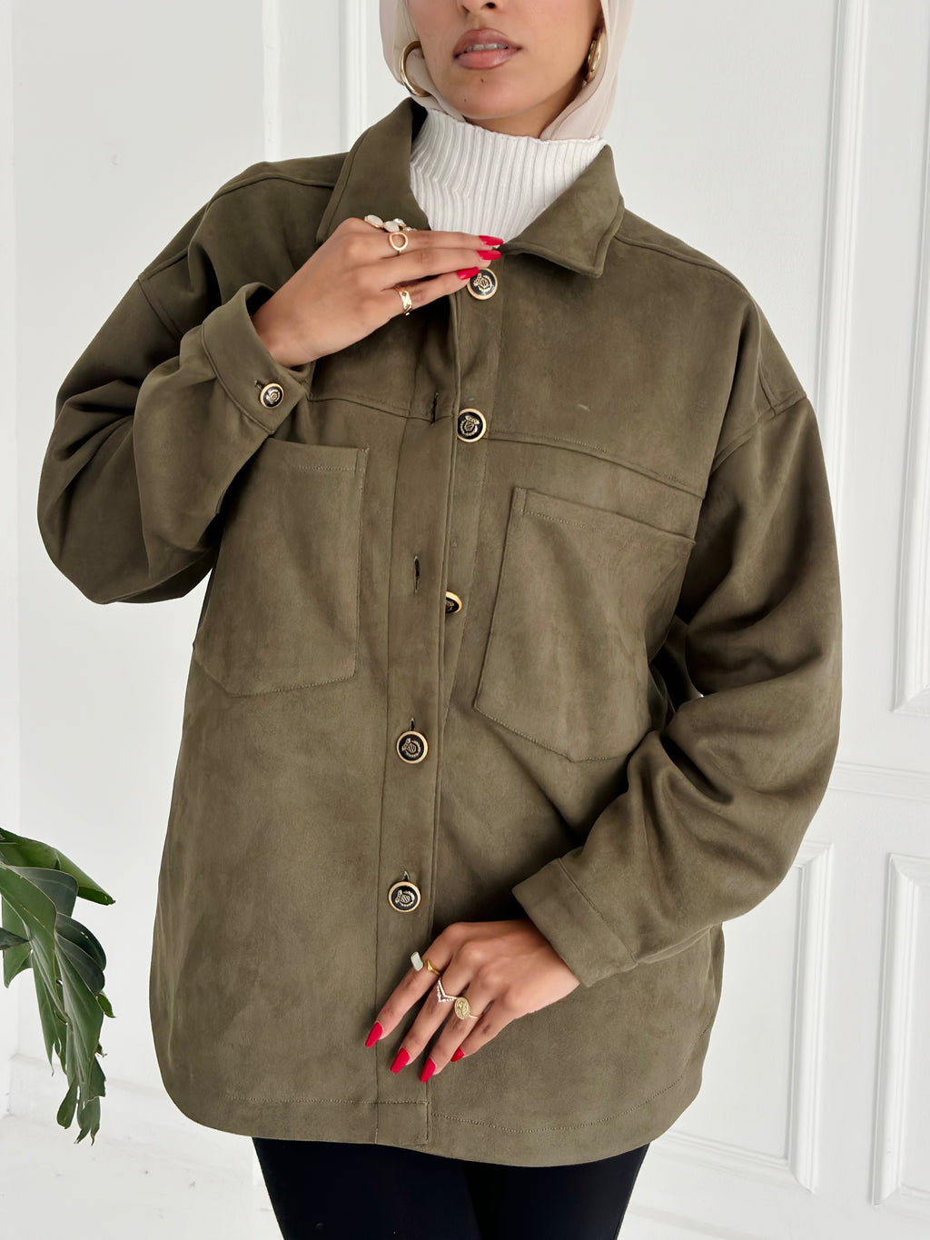 Suede jacket - Olive Green ( items on sale cancan’t be open , Refund or Exchange)