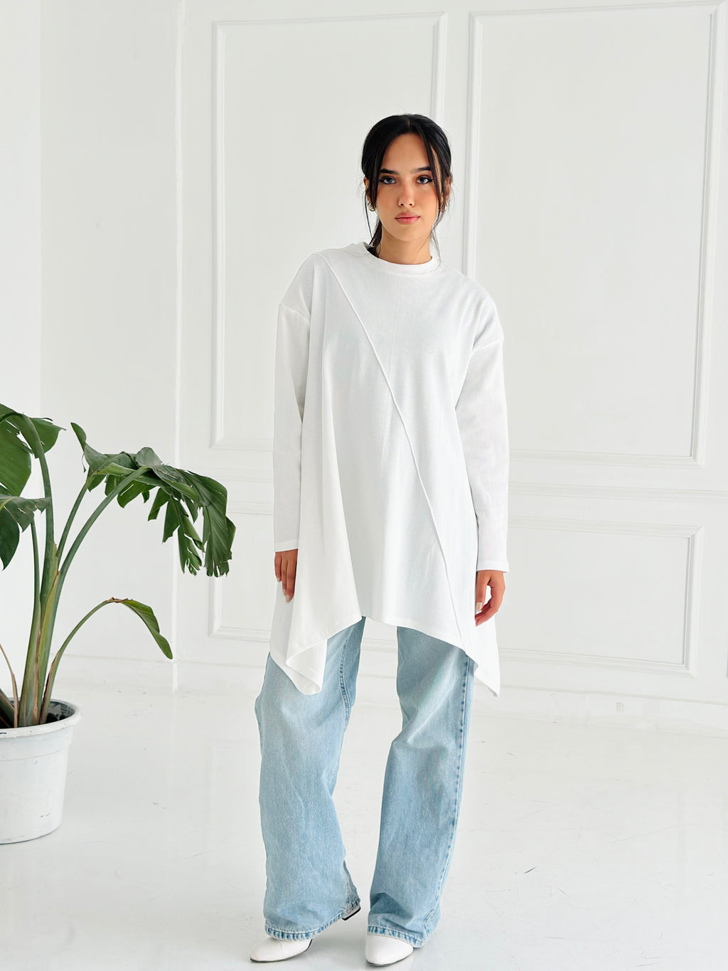 High Low Shirt -White( items on sale can’t be open,refund or exchange )