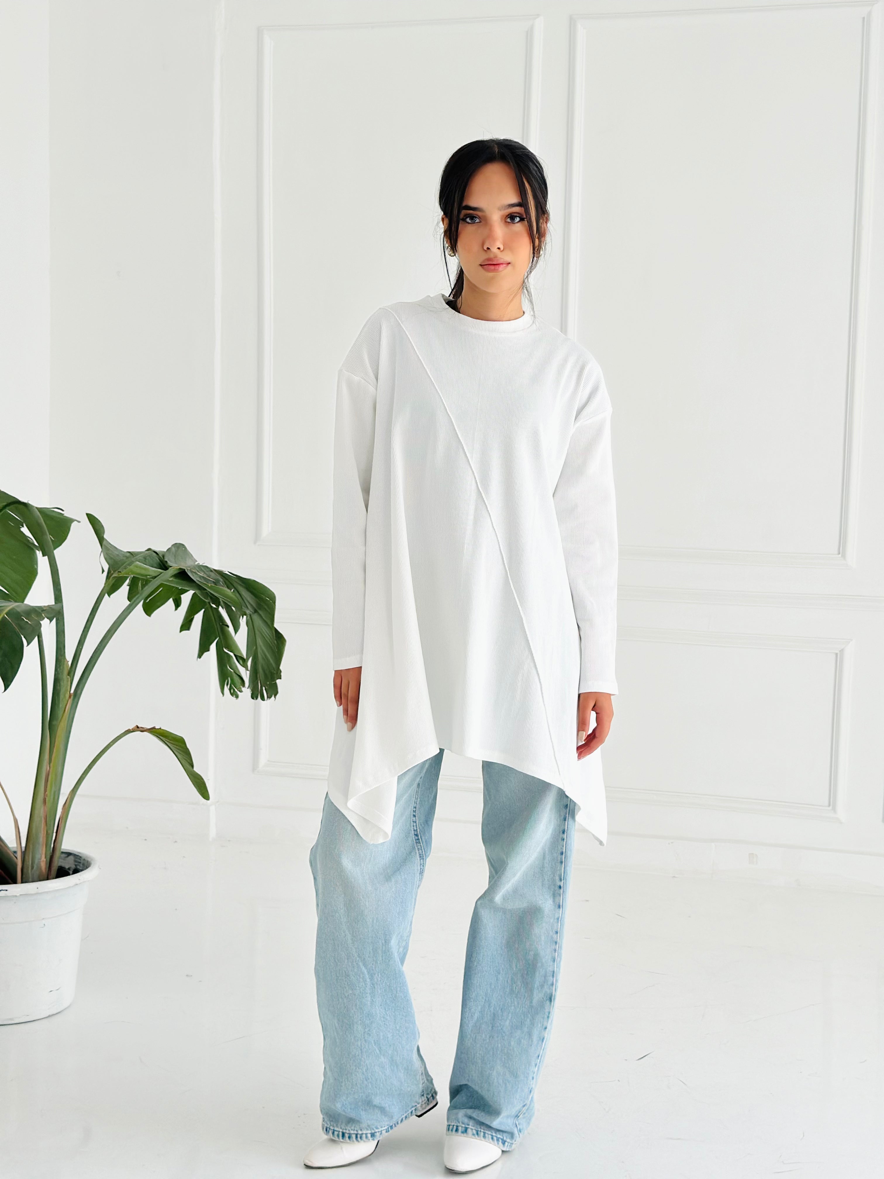 High Low Shirt -White( items on sale can’t be open,refund or exchange )