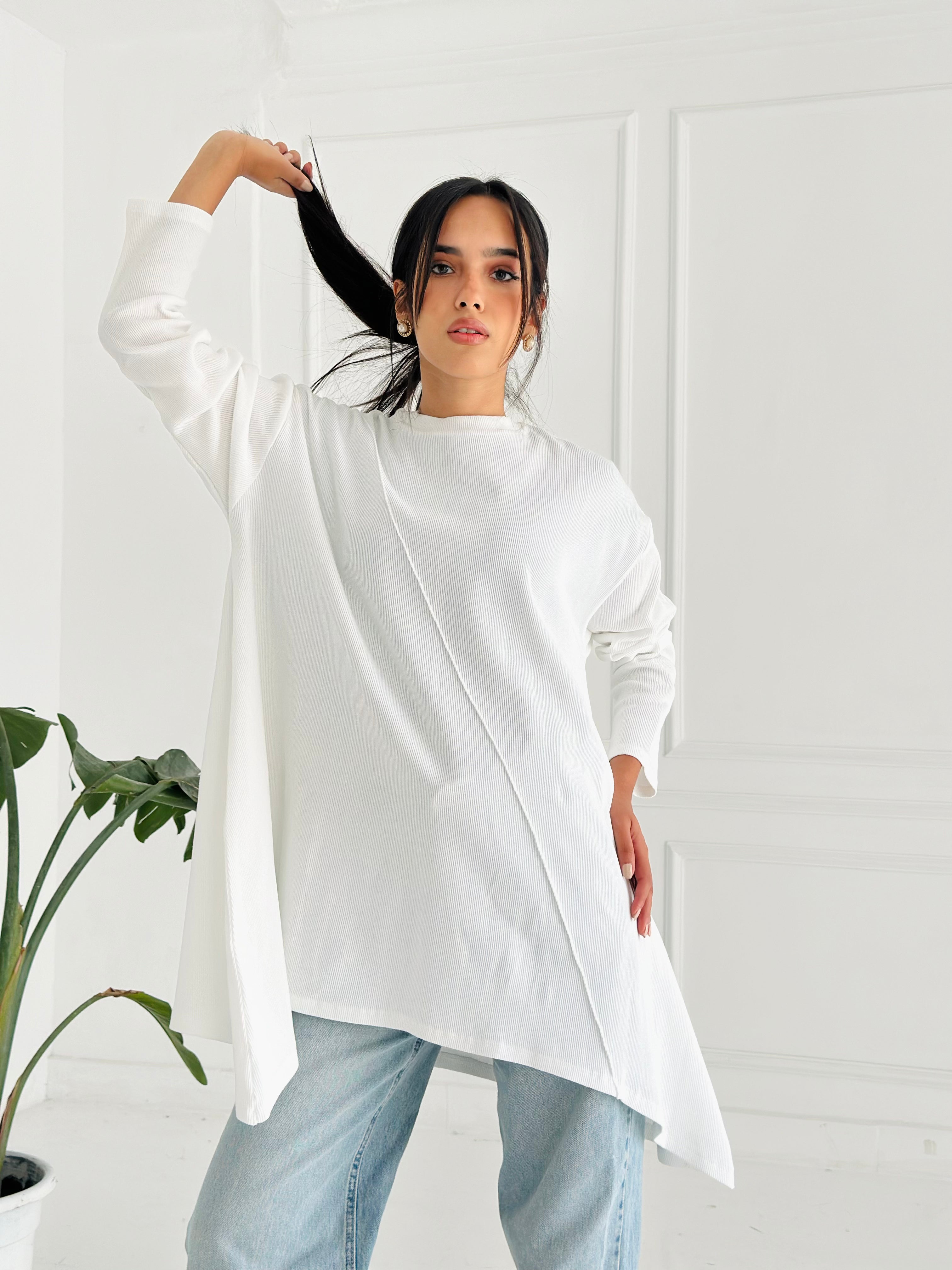 High Low Shirt -White( items on sale can’t be open,refund or exchange )